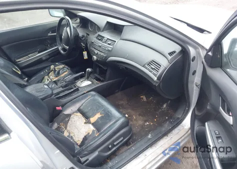 2017 Honda Civic Lx z USA, uszkodzony, nr VIN 19XFC2E50HE080050